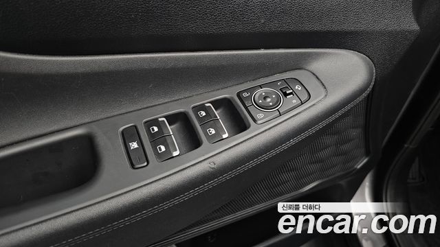 Hyundai Santafe 2019 — photo 23