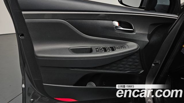 Hyundai Santafe 2019 — photo 14