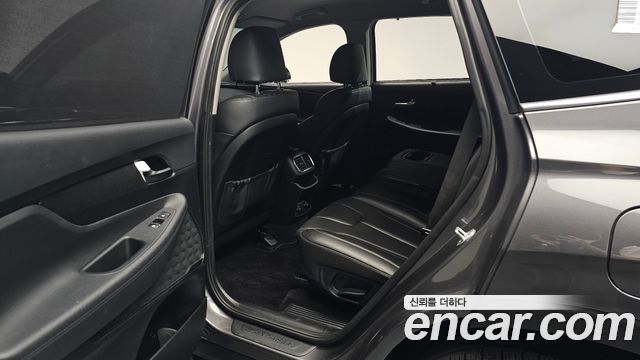 Hyundai Santafe 2019 — photo 16