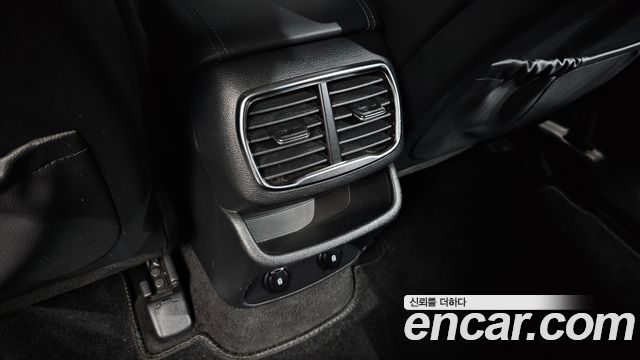 Hyundai Santafe 2019 — photo 32