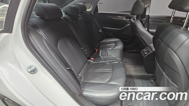 Hyundai Sonata 2018 — photo 13