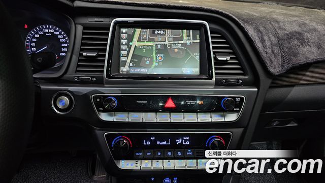 Hyundai Sonata 2018 — photo 15