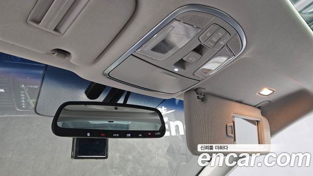 Hyundai Sonata 2018 — photo 19