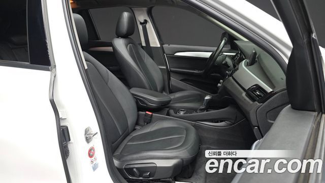 BMW X1 2016 — photo 17