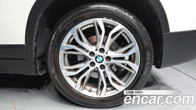 BMW X1 2016 — photo 7