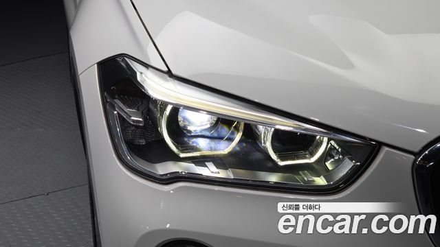 BMW X1 2016 — photo 8