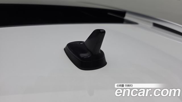 Volkswagen Tiguan 2020 — photo 27