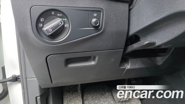 Volkswagen Tiguan 2020 — photo 29