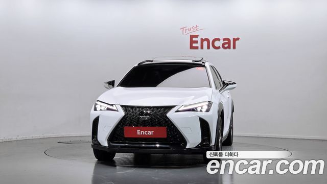 Lexus UX 2024 — photo 3
