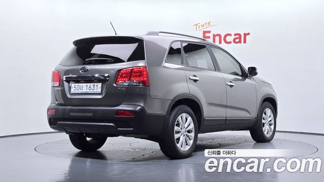 Kia Sorento 2011 — photo 2