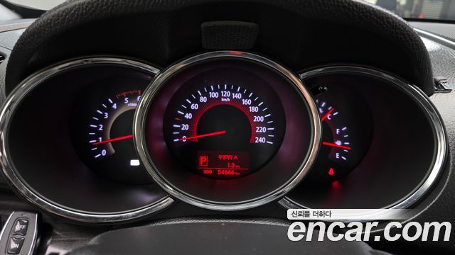 Kia Sorento 2011 — photo 8