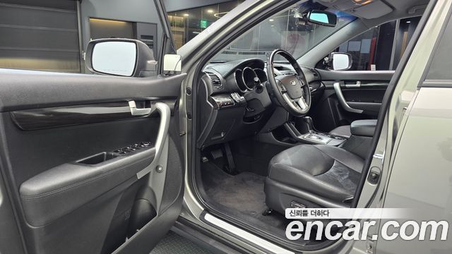 Kia Sorento 2011 — photo 10