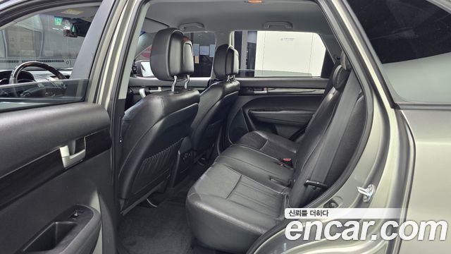 Kia Sorento 2011 — photo 12