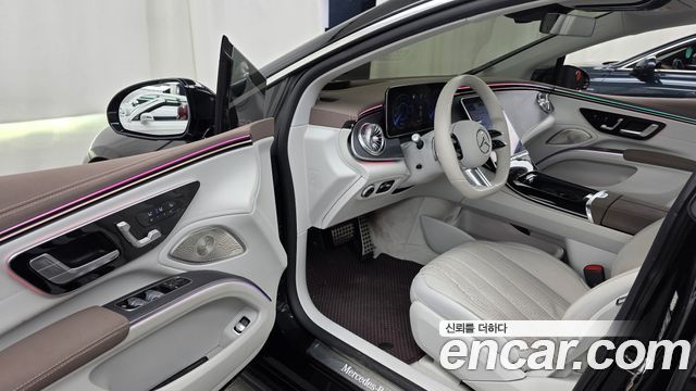 Mercedes-Benz EQS 2022 — photo 13