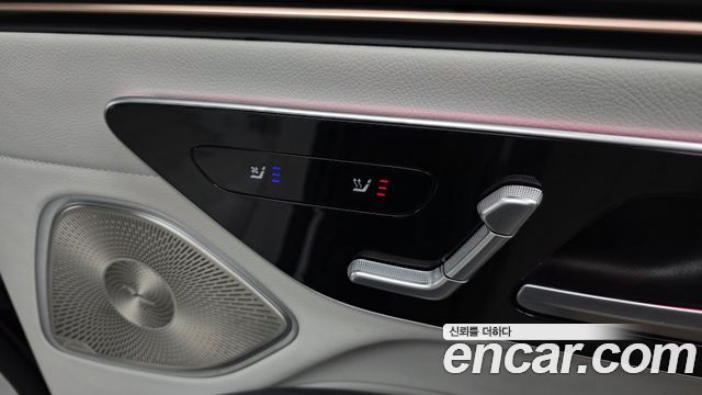 Mercedes-Benz EQS 2022 — photo 24