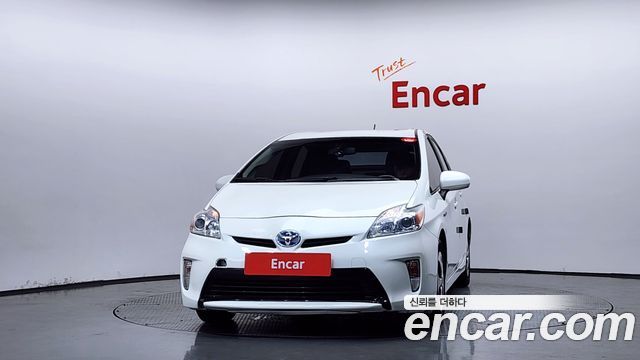 Toyota Prius 2013 — photo 3