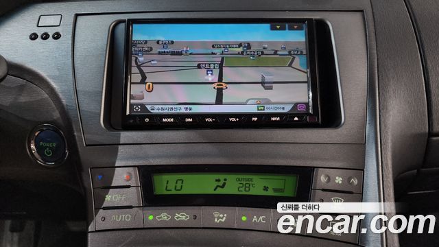 Toyota Prius 2013 — photo 14