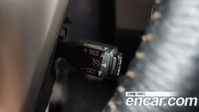 Toyota Prius 2013 — photo 16