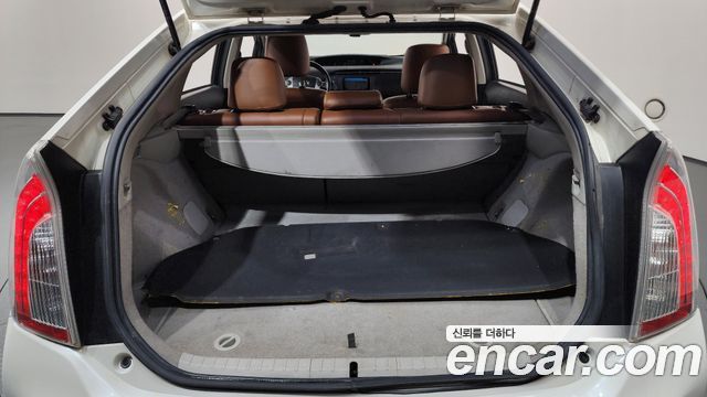 Toyota Prius 2013 — photo 20