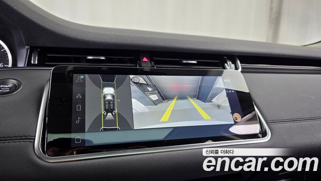 Land Rover Range Rover Evoque 2023 — photo 21