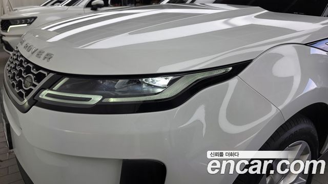 Land Rover Range Rover Evoque 2023 — photo 8