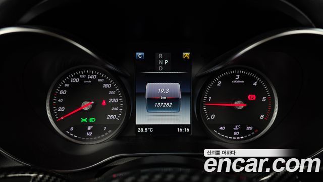 Mercedes-Benz GLC-Class 2018 — photo 8