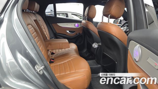 Mercedes-Benz GLC-Class 2018 — photo 12