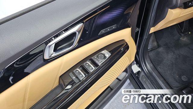 Kia Canival 2023 — photo 13