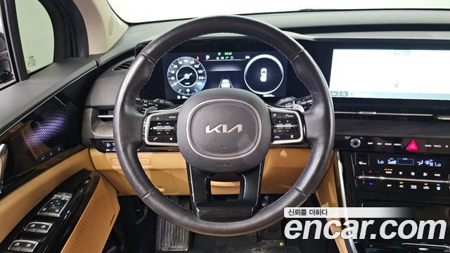 Kia Canival 2023 — photo 15