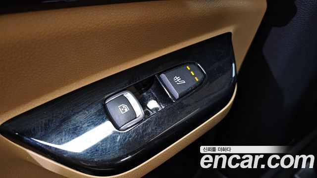 Kia Canival 2023 — photo 18