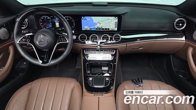 Mercedes-Benz E-Class 2021 — photo 10