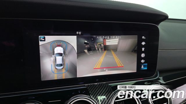 Mercedes-Benz E-Class 2021 — photo 21
