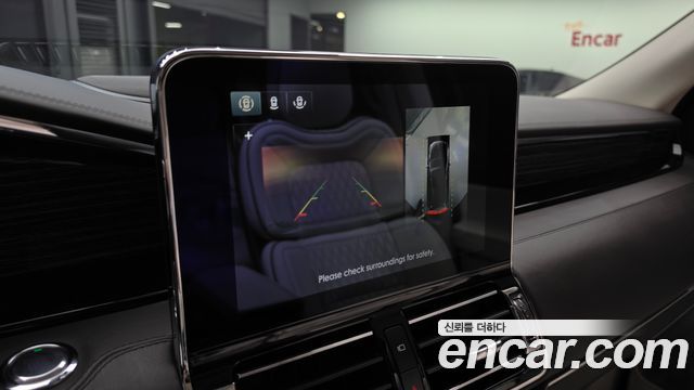 Lincoln Navigator 2020 — photo 22