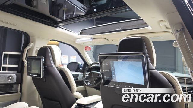 Lincoln Navigator 2020 — photo 25