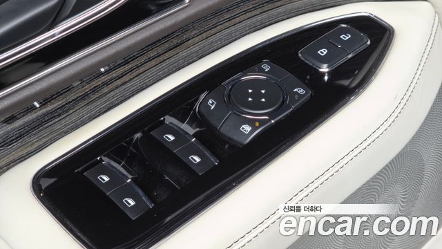 Lincoln Navigator 2020 — photo 30