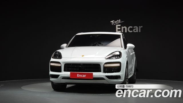 Porsche Cayenne 2023 — photo 3
