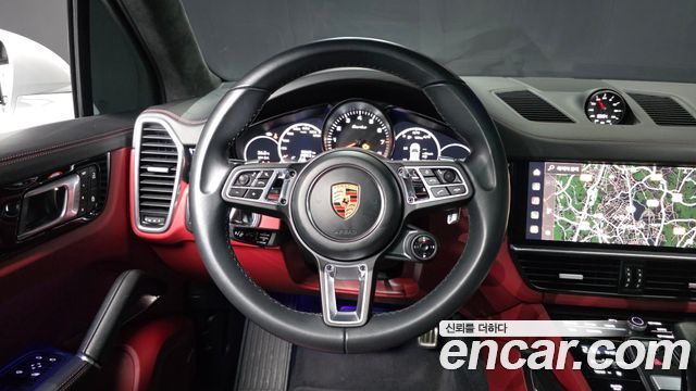 Porsche Cayenne 2023 — photo 13