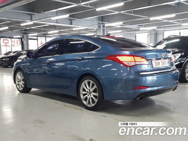 Hyundai i40 2012 — photo 8