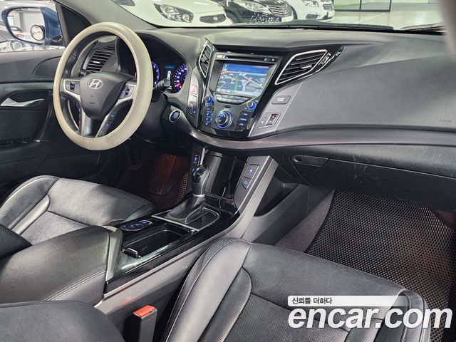 Hyundai i40 2012 — photo 12