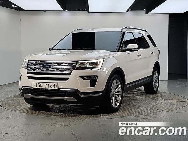 Ford Explorer 2019 — photo 1