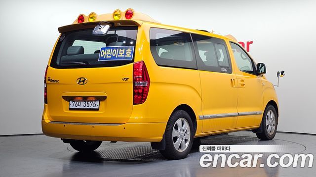 Hyundai Starex 2019 — photo 2