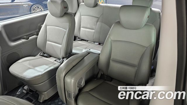 Hyundai Starex 2019 — photo 12