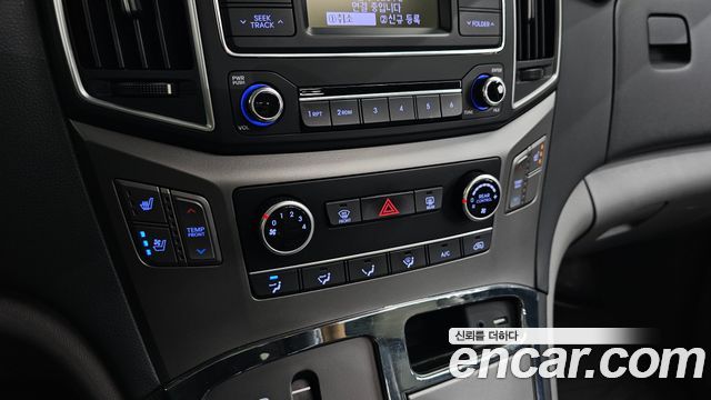 Hyundai Starex 2019 — photo 18