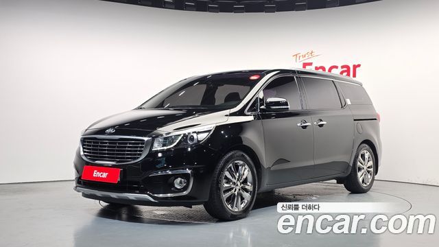 Kia Canival 2017 — photo 1