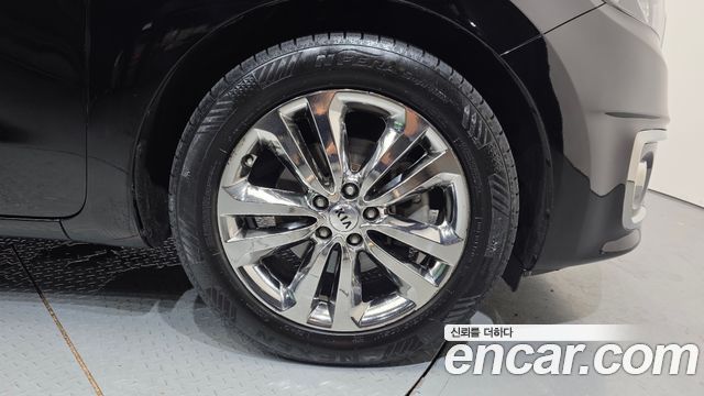 Kia Canival 2017 — photo 5