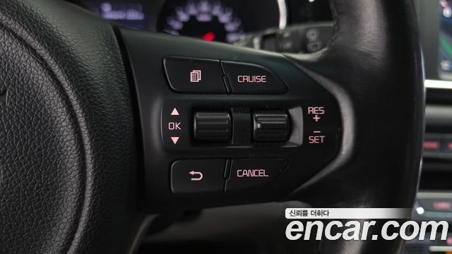 Kia Canival 2017 — photo 23