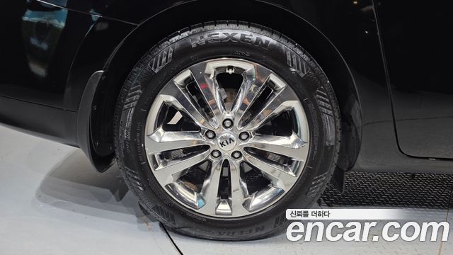 Kia Canival 2017 — photo 7