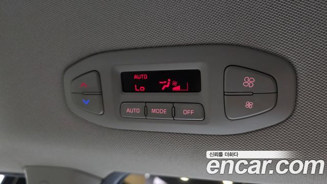 Kia Canival 2017 — photo 30