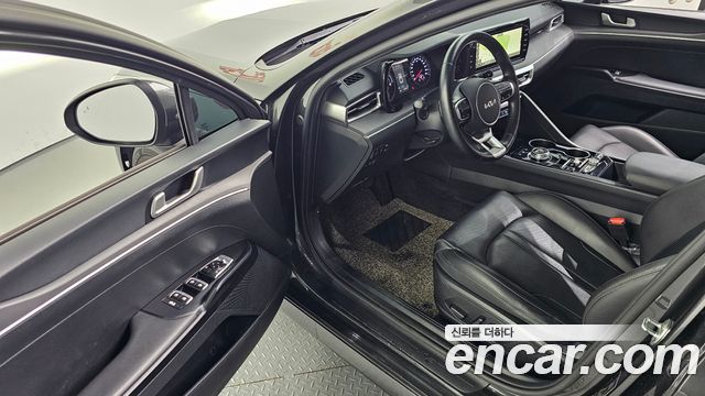 Kia K5 2022 — photo 10