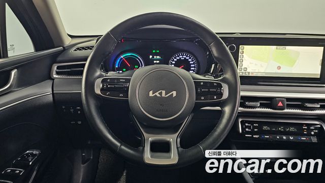 Kia K5 2022 — photo 14